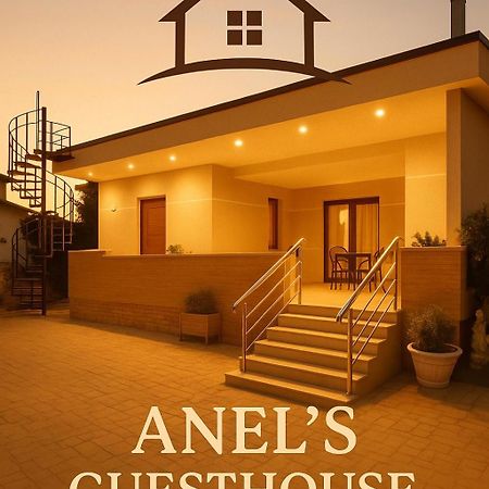 Anel'S Guesthouse Берат Екстериор снимка