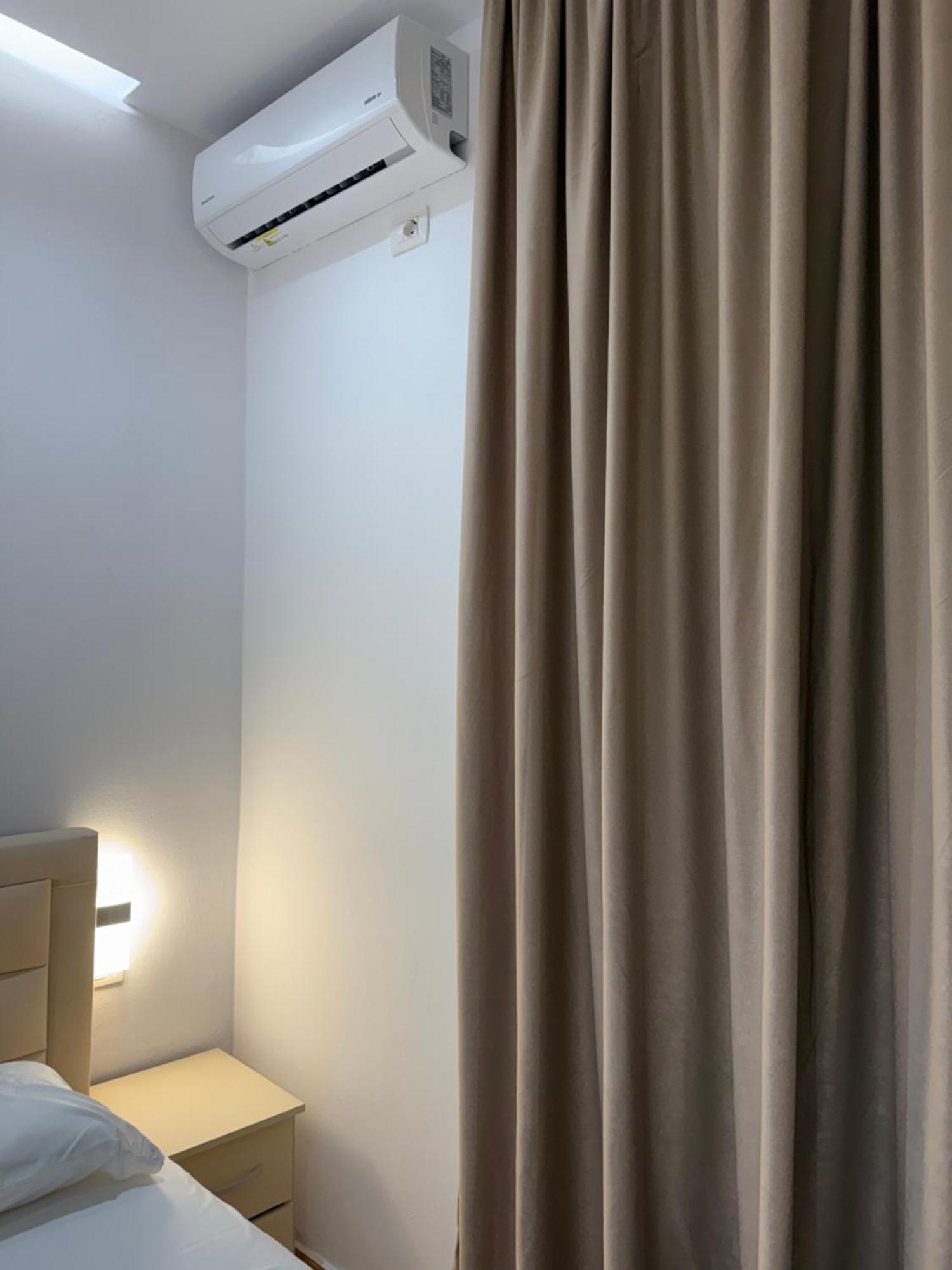 Anel'S Guesthouse Берат Екстериор снимка